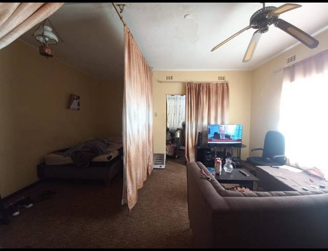 1 BEDROOM APARTMENT FOR SALE IN PRETORIA WEST